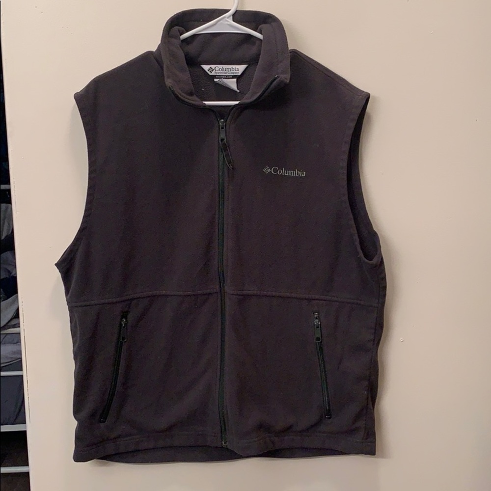COLUMBIA VEST SWEATER